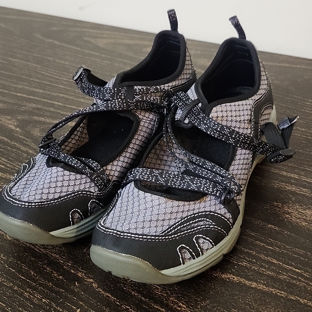 Chaco Outcross ECO Mary Jane women's 11 water hiking comfort breathable shoe